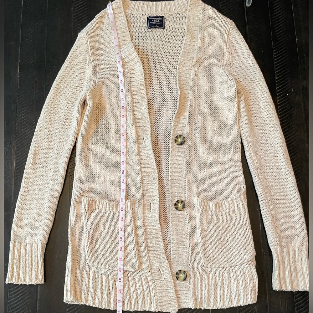 Abercrombie Women’s Beige Knit Chunky Cardigan
